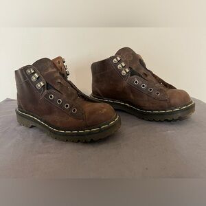 Dr.Marten boots women’s 8 1/2